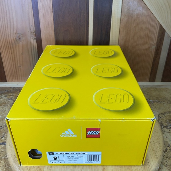 Adidas UltraBoost DNA x LEGO® Size 9.5 - Black/Yellow, Great Cond. - Picture 10 of 11